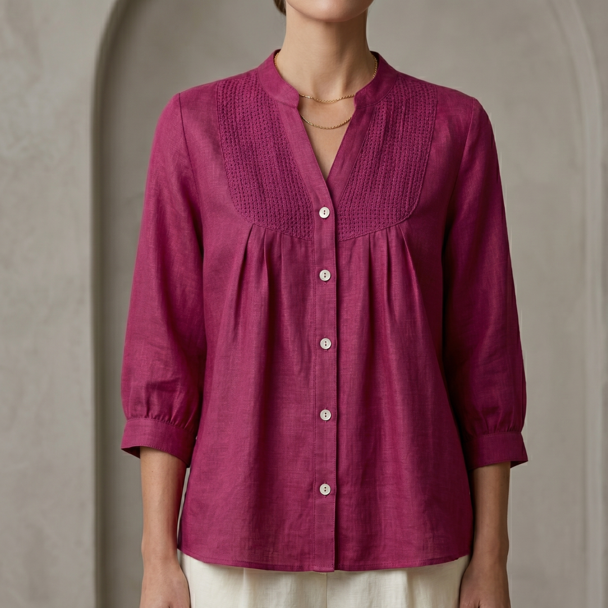 Camisa Feminina Julie™ com Manga 3/4 e Detalhe Renda -  Conforto, Elegância e Versatilidade para Todas as Ocasiões!