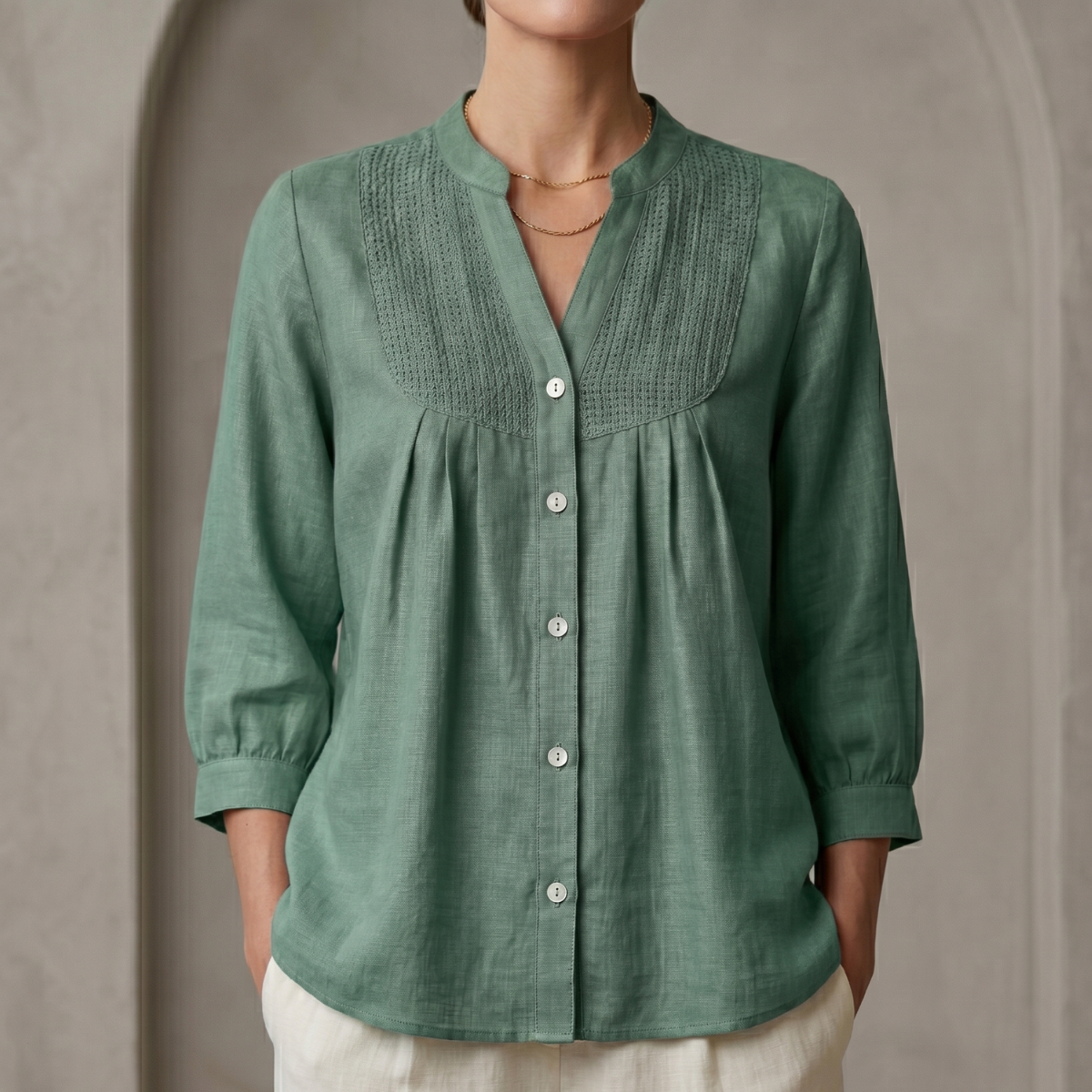 Camisa Feminina Julie™ com Manga 3/4 e Detalhe Renda -  Conforto, Elegância e Versatilidade para Todas as Ocasiões!